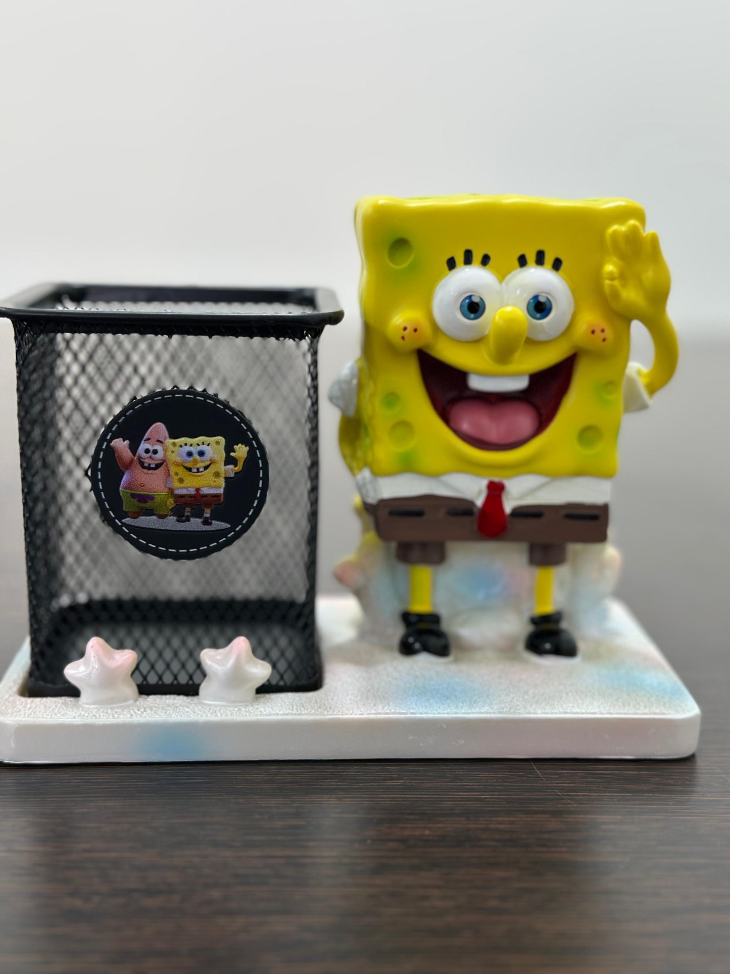 Desk organizer