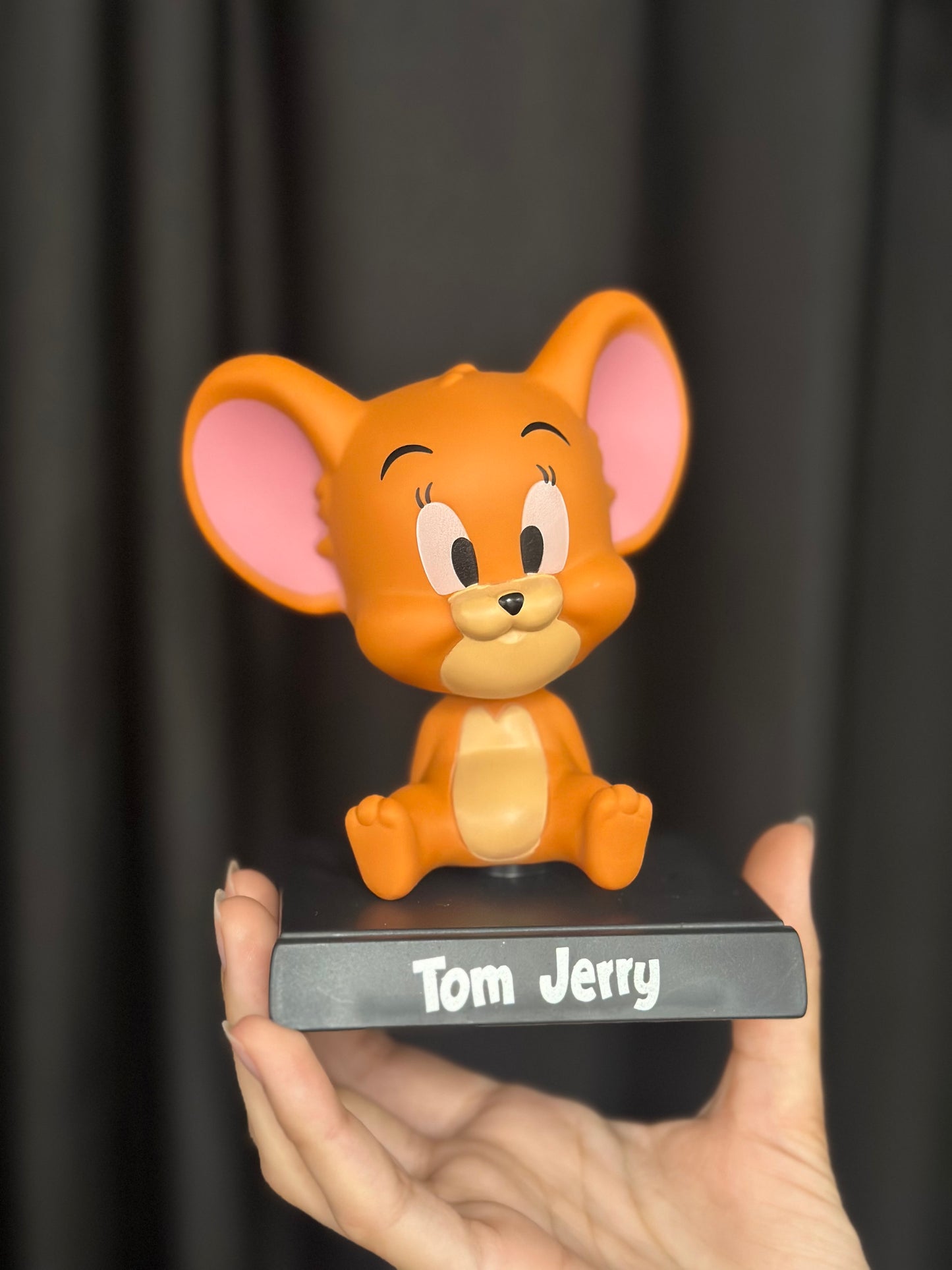 Jerry Phone Holder