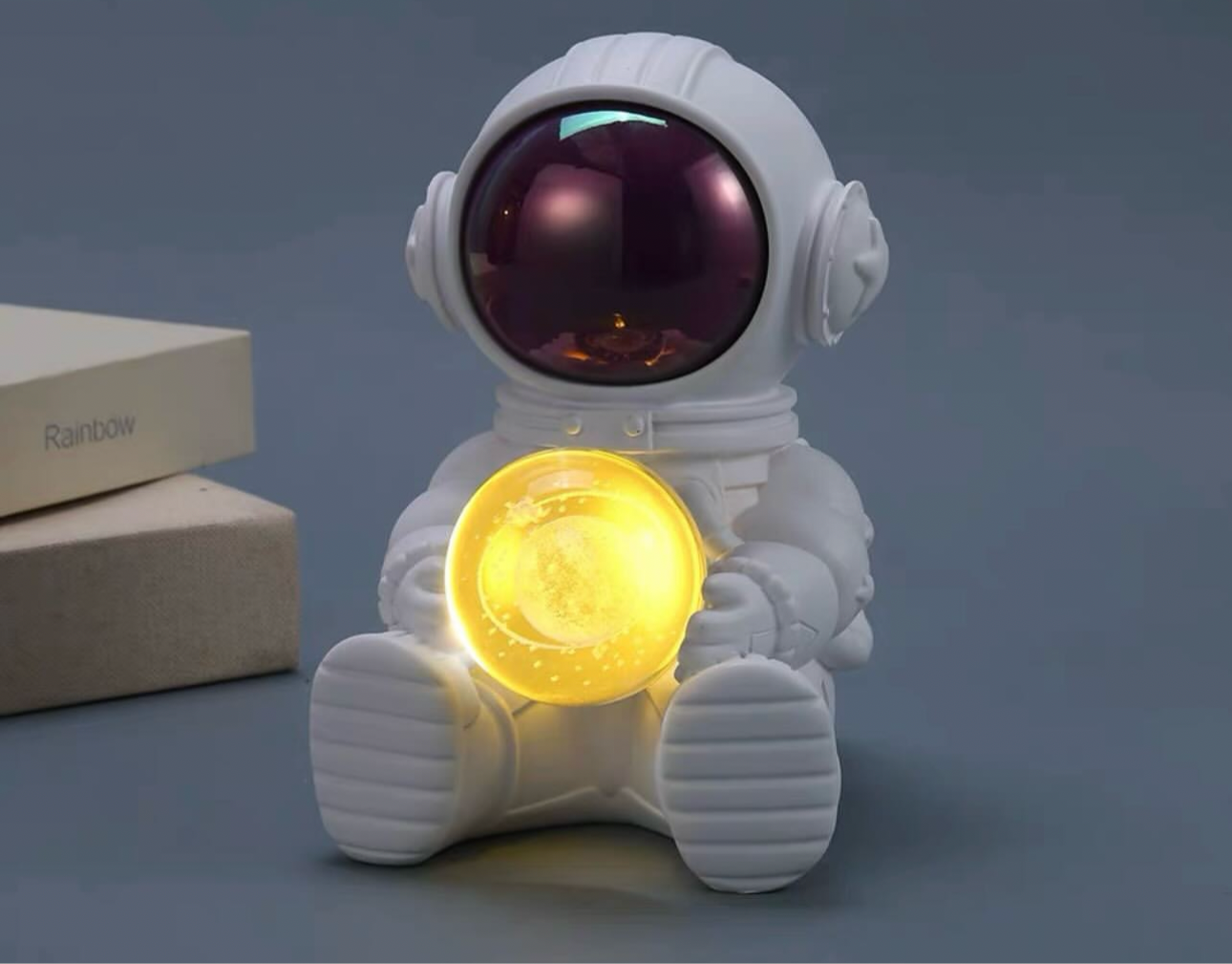 Astronaut LED Night Light – Cosmic Glow for Your Space