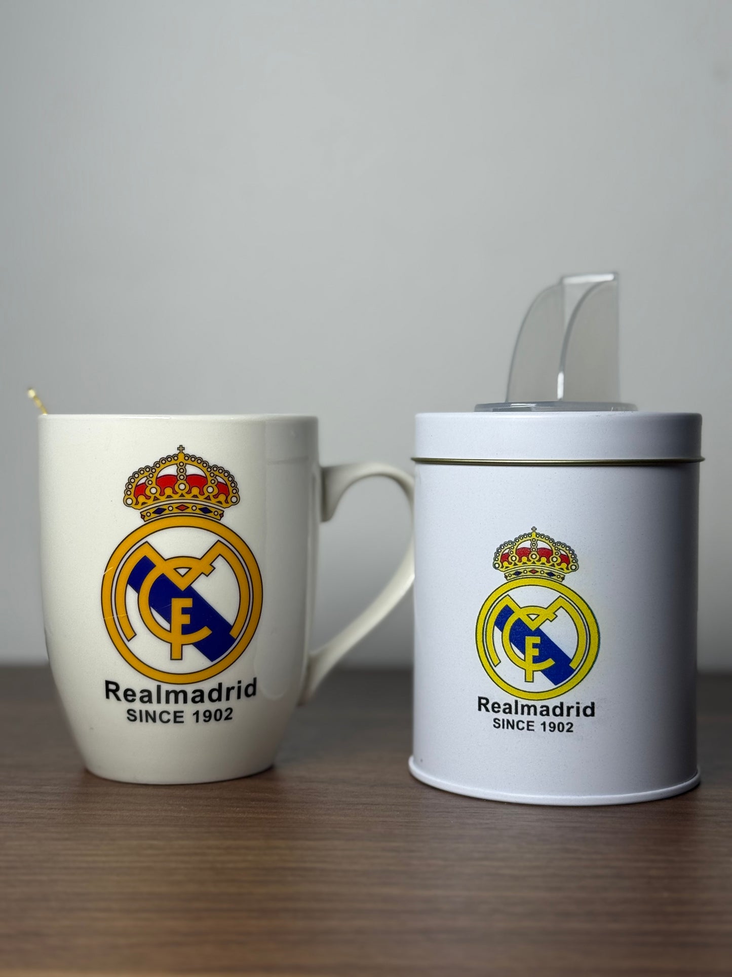 Ashtray/ Mugs  real barcelona teams